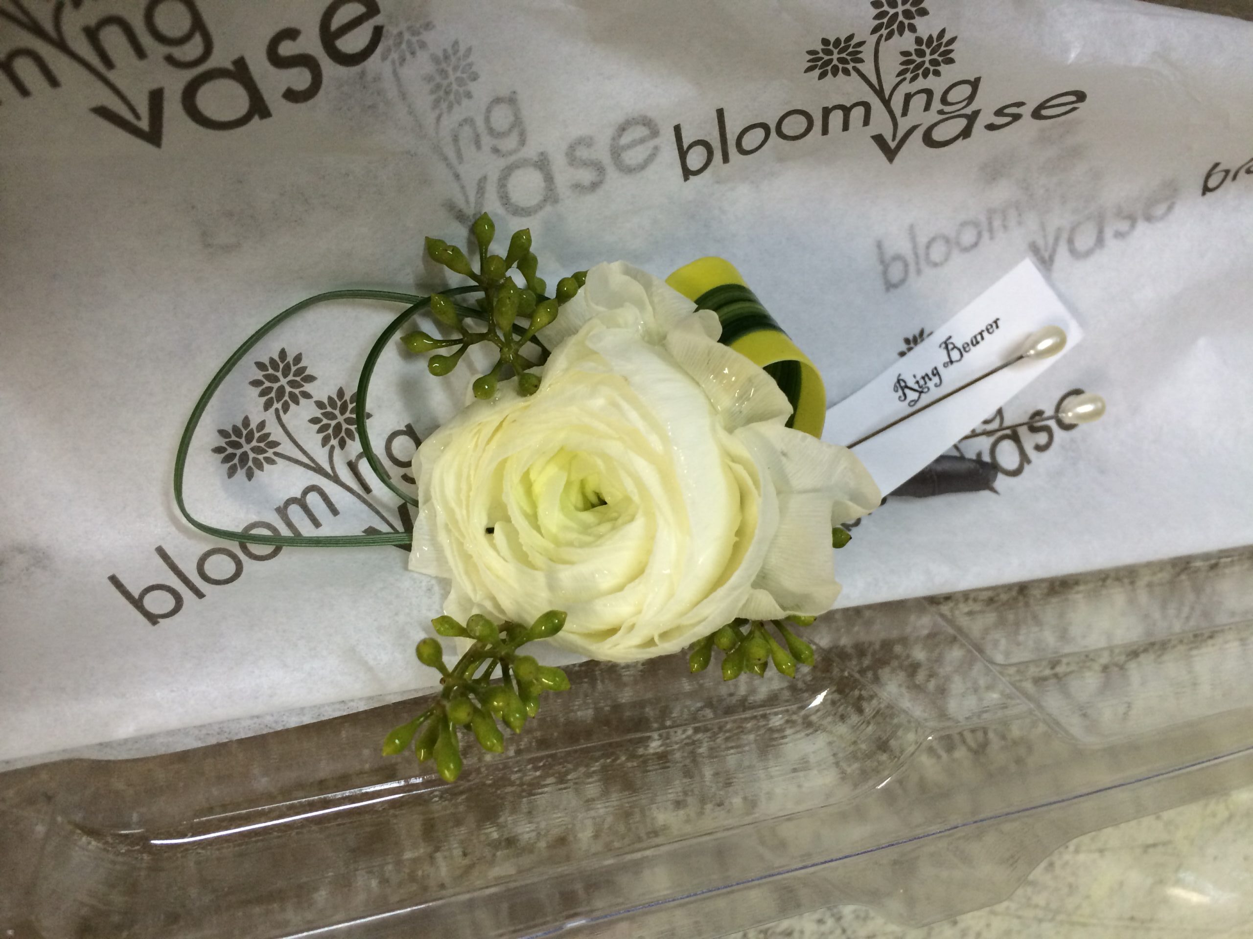 Boutonniere - Ranunculus
