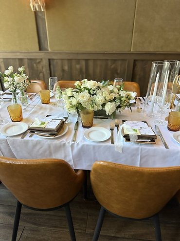 The Modern Gathered Tablescape